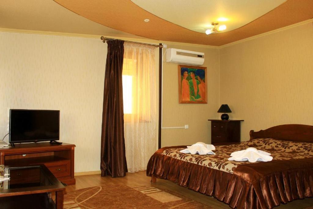 Argo Premium Hotel Lviv Buitenkant foto