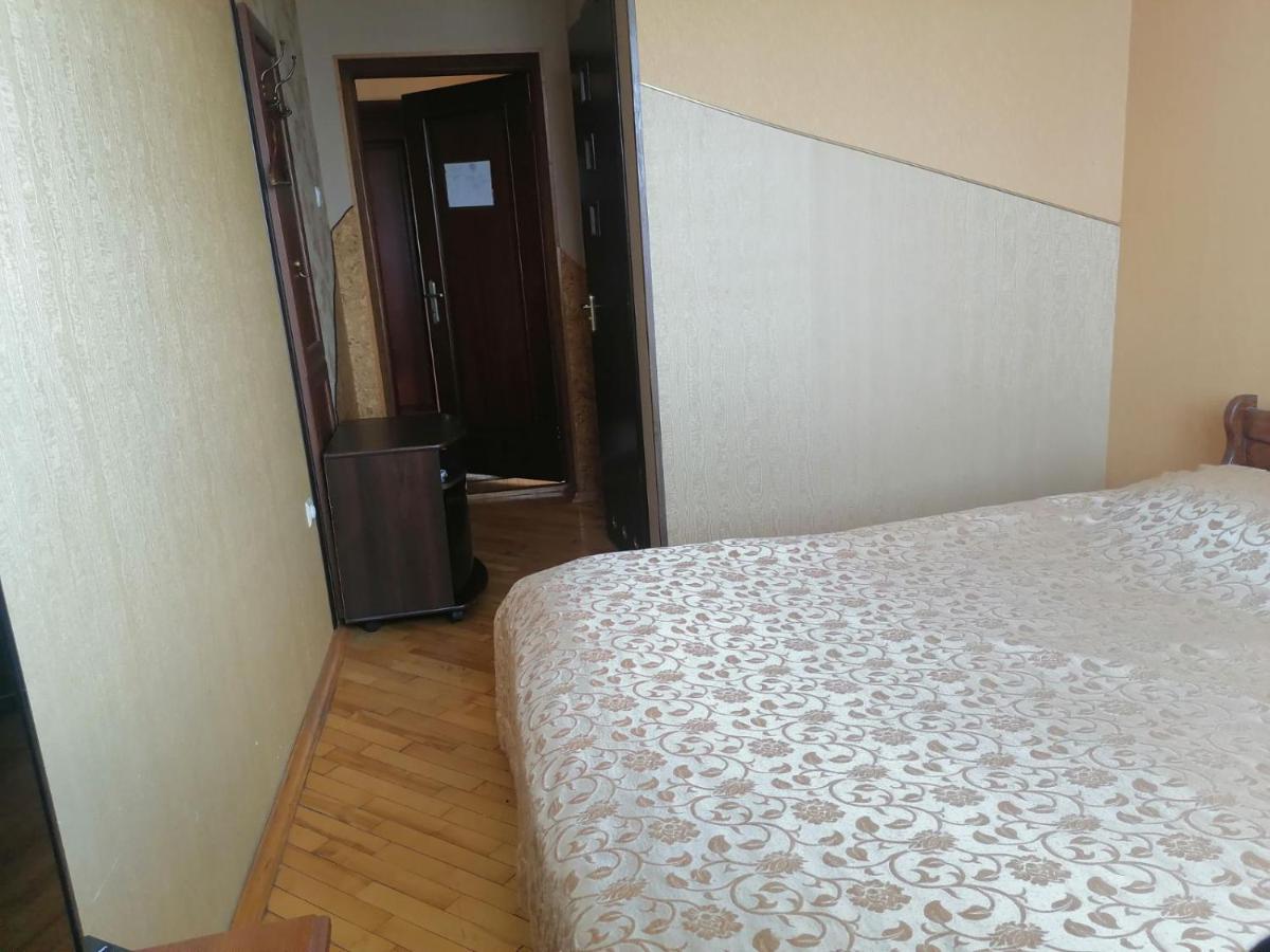 Argo Premium Hotel Lviv Buitenkant foto