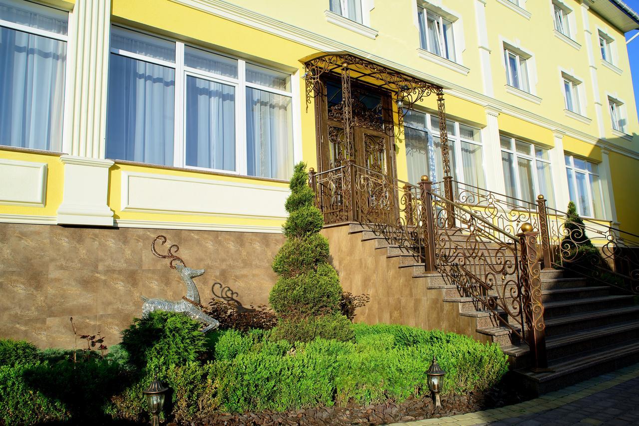 Argo Premium Hotel Lviv Buitenkant foto
